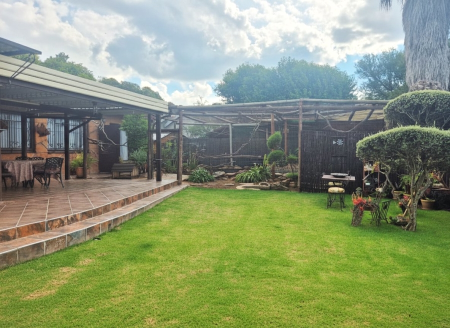 6 Bedroom Property for Sale in Dan Pienaar Free State